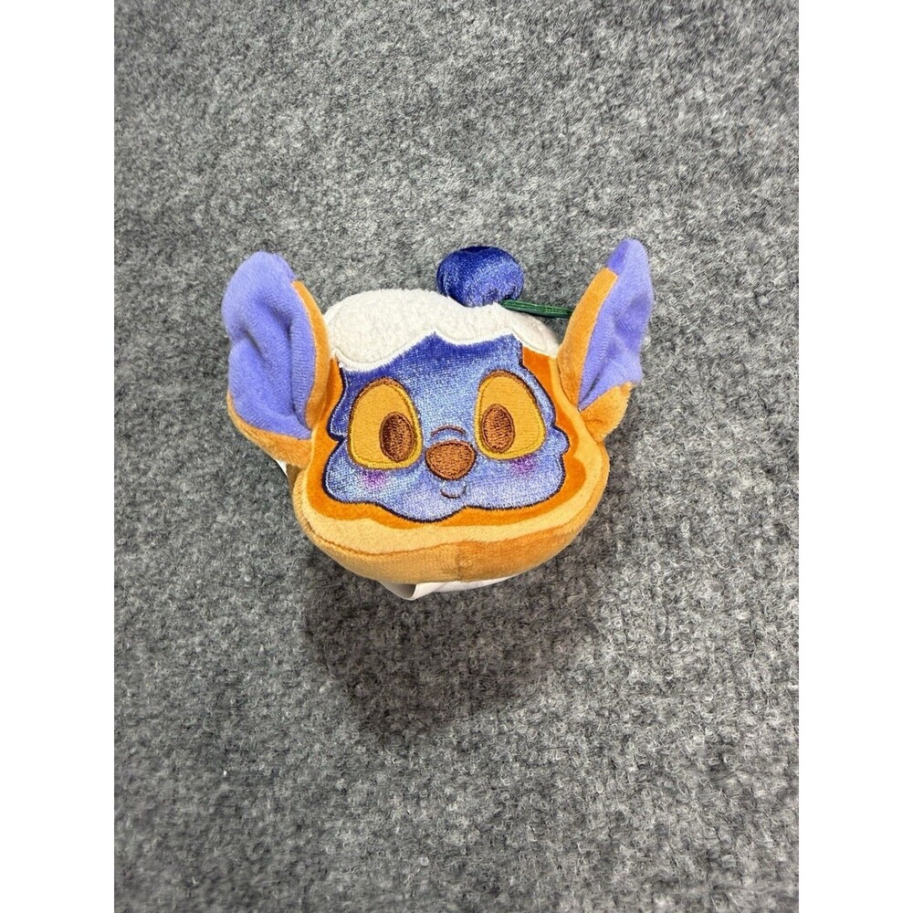 Disney Parks Munchlings Baked Treats Remix – Stitch Frost Blueberry Loaf Plush